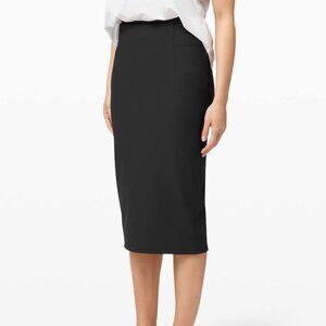 Lululemon A New Route Skirt